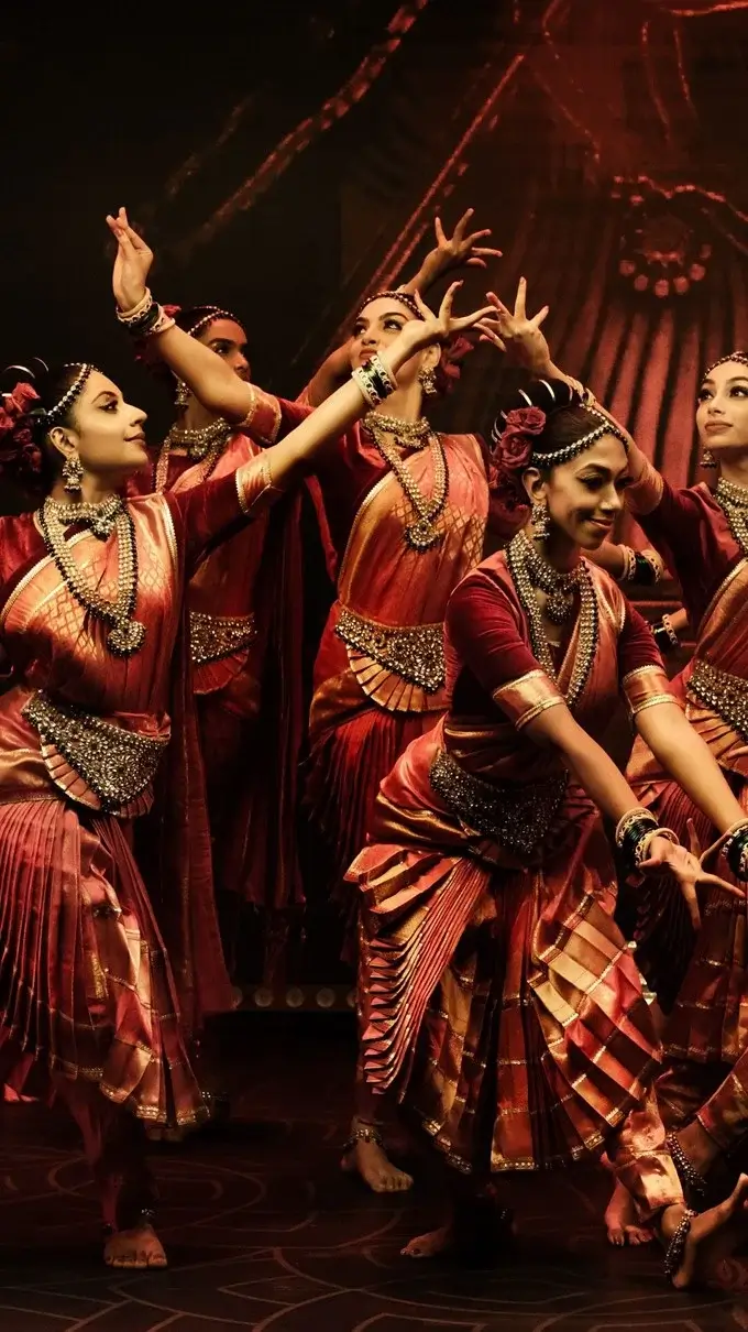 Youth Travel Groups, Group Tours for Solo Travelers, solo group trips India, best group tours for youth, solo group travel experiences